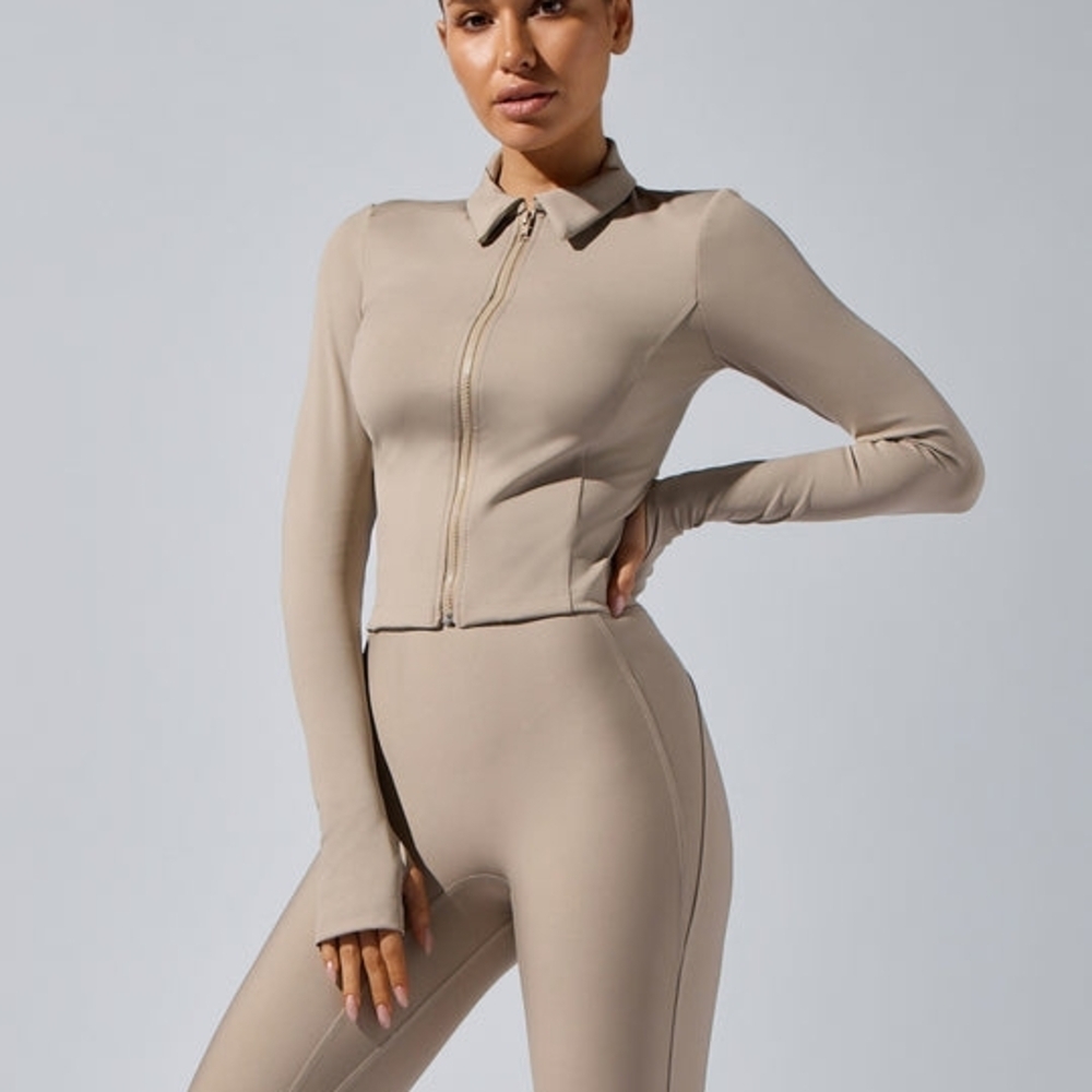 Brand New. Never Worn Jacket Heroine Sport Jacket